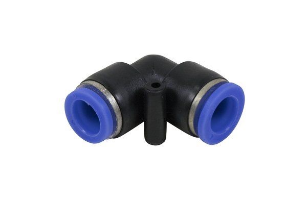 TRUCKTEC AUTOMOTIVE Pezzo di raccordo / Ripartitore, Tubazioni 83.34.010 83.34.010 Tubi radiatore TRUCKTEC AUTOMOTIVE Audi