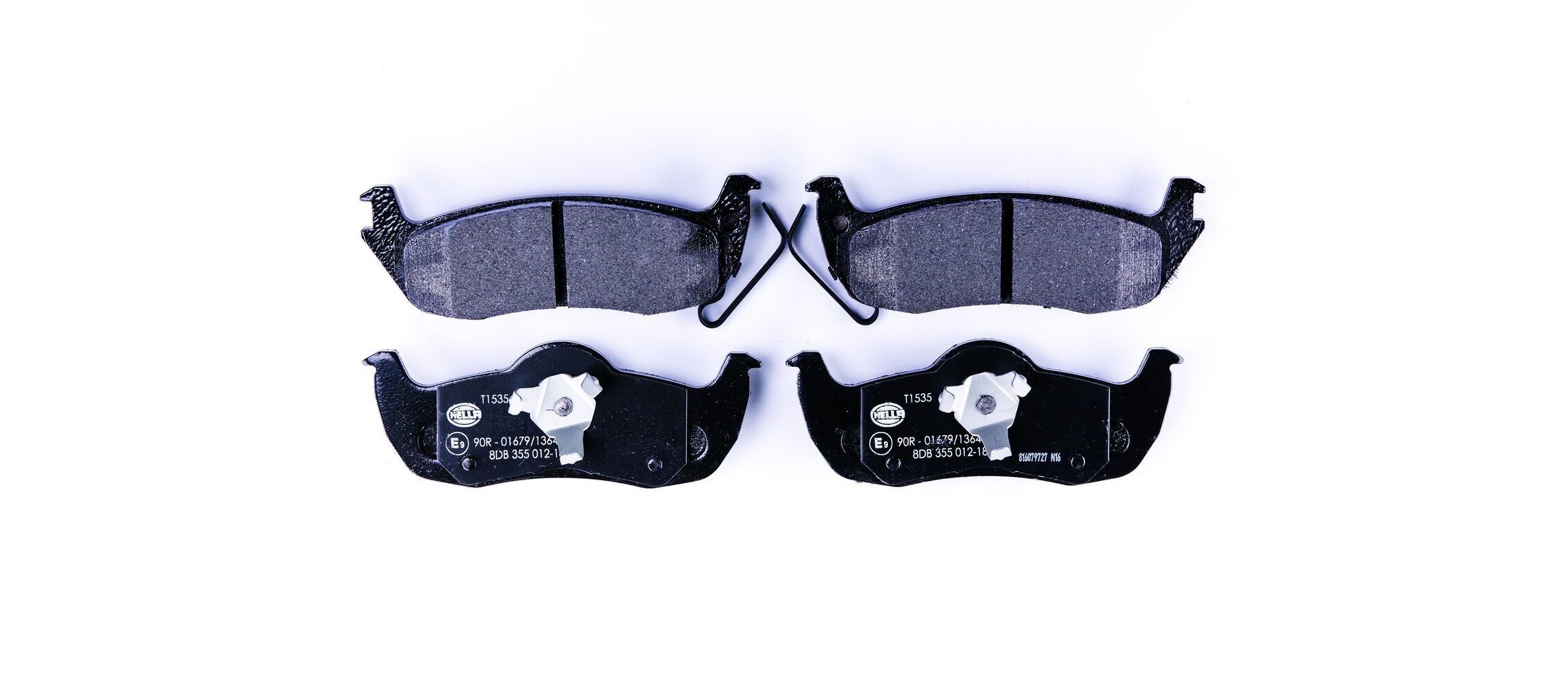 HELLA Remblokken 8DB 355 012-181 HELLA 8DB355012-181 Remblokkenset voor schijfrem Jeep Commander XK prijs