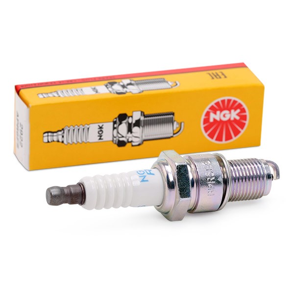 NGK Tennplugg 4424 NGK 4424 originale Tennplugger Saratoga III hva koster