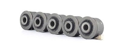 BSG Supporto braccio oscillante BSG 70-700-050 BSG BSG70-700-050 Silentblock Jaguar E-PACE originali