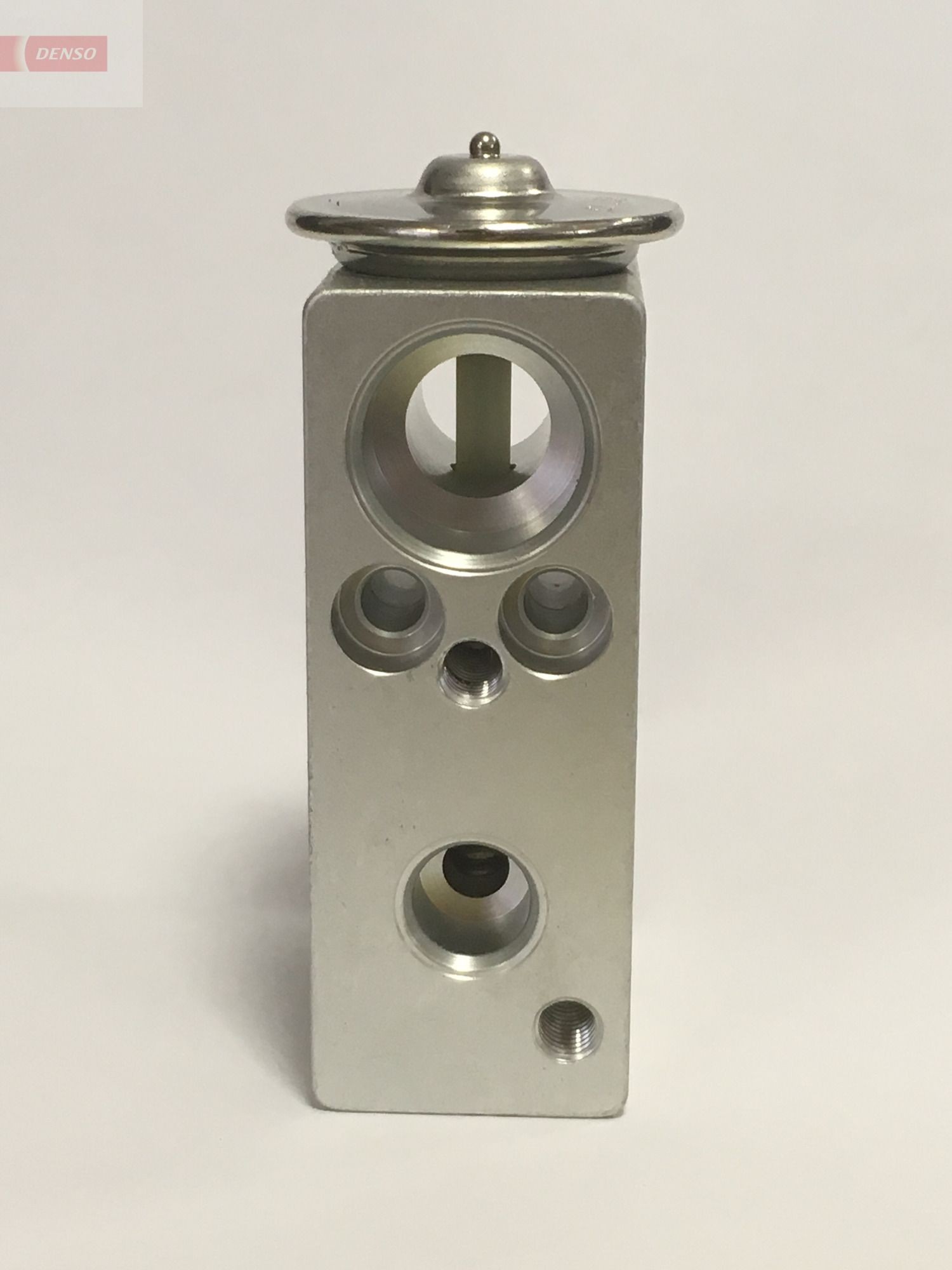 DENSO AC expansion valve DVE09010 MERCEDES-BENZ CLC DENSO ac expansion valve DVE09010