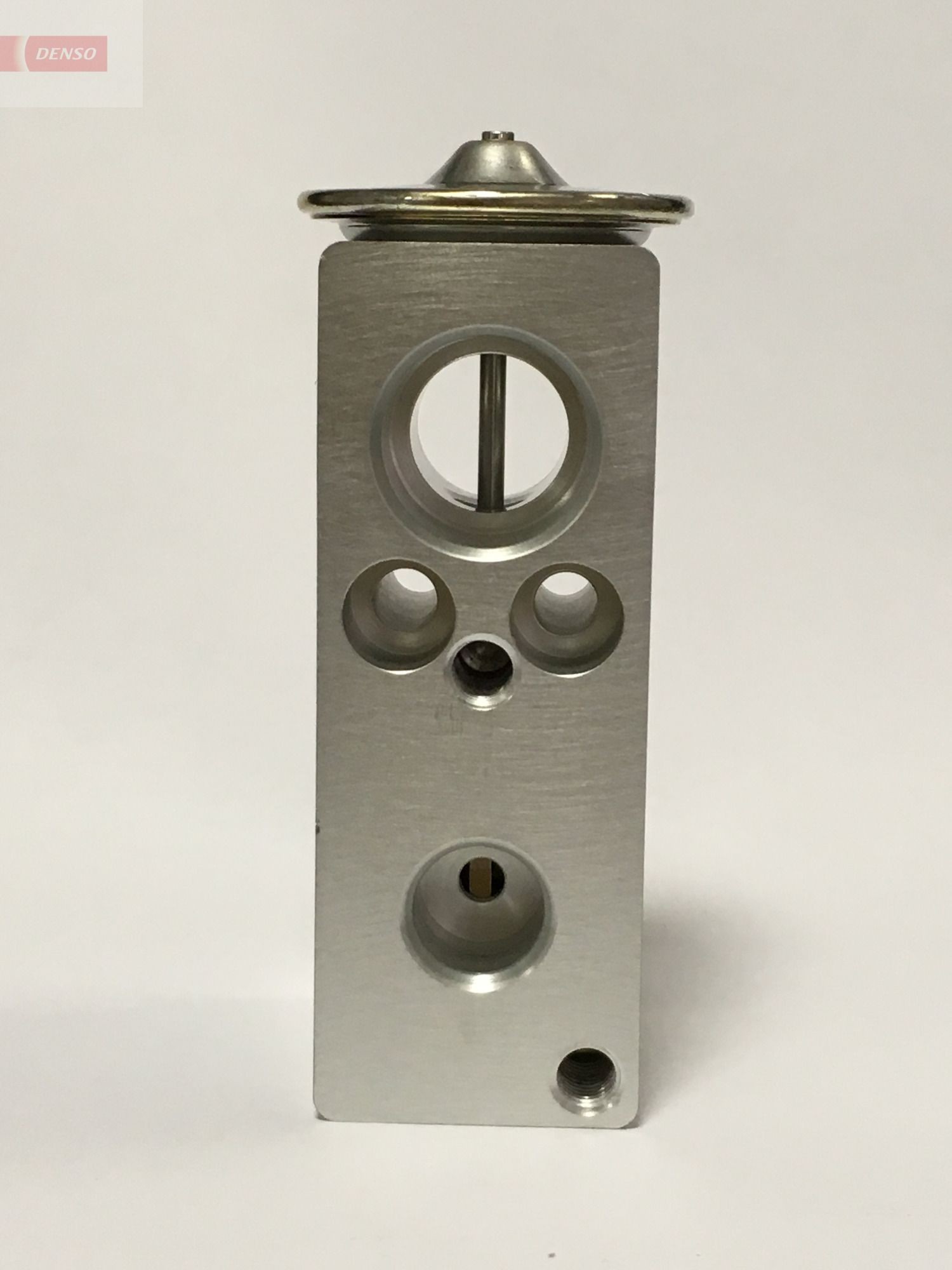 DENSO Valvola espansione climatizzatore DVE21004 DVE21004 Valvola di espansione climatizzatore DENSO Jaguar