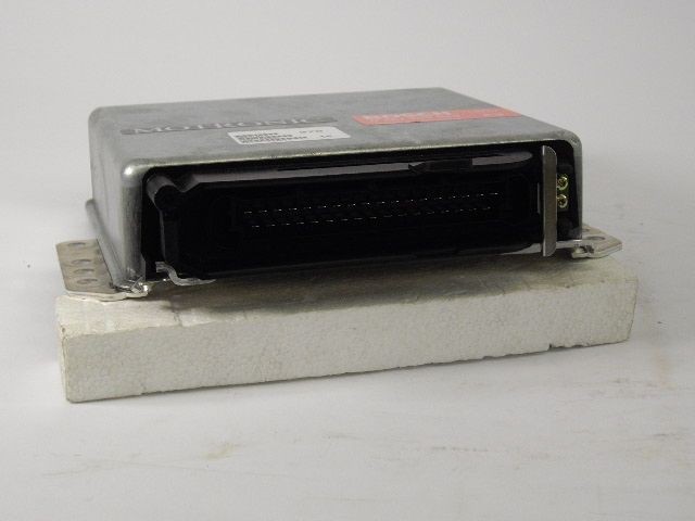 BOSCH Control Unit, fuel injection 0 261 200 043 BOSCH 0 261 200 043 FORD ORION engine control unit replacement