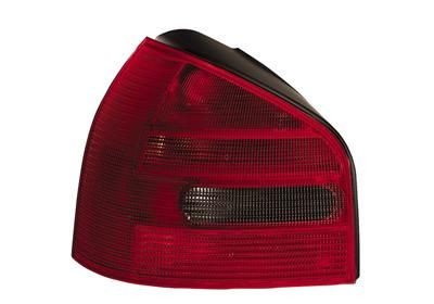 Feu arrière VAN WEZEL 0330931 VAN WEZEL 0330931 Feux arrière AUDI A3 2003