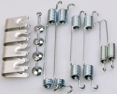 DENCKERMANN Tilbehørsett, bremsesko B160153 Tilbehørsett bremsesko DENCKERMANN BMW 1-serie B160153