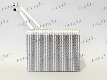 FRIGAIR Höyrystin, ilmastointilaite 709.30007 Nissan Primera P11 Sedan ilmastoinnin höyrystin FRIGAIR 709.30007