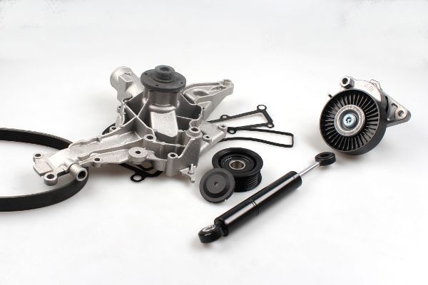 GK Vattenpump + drivremssats K980453B K980453B GK drivremssats Mercedes E-klass