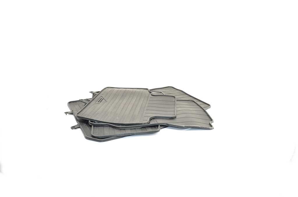 BSG Põrandamattide komplekt BSG 30-934-030 BSG 30-934-030 Margipõhised automatid FORD FOCUS BSG