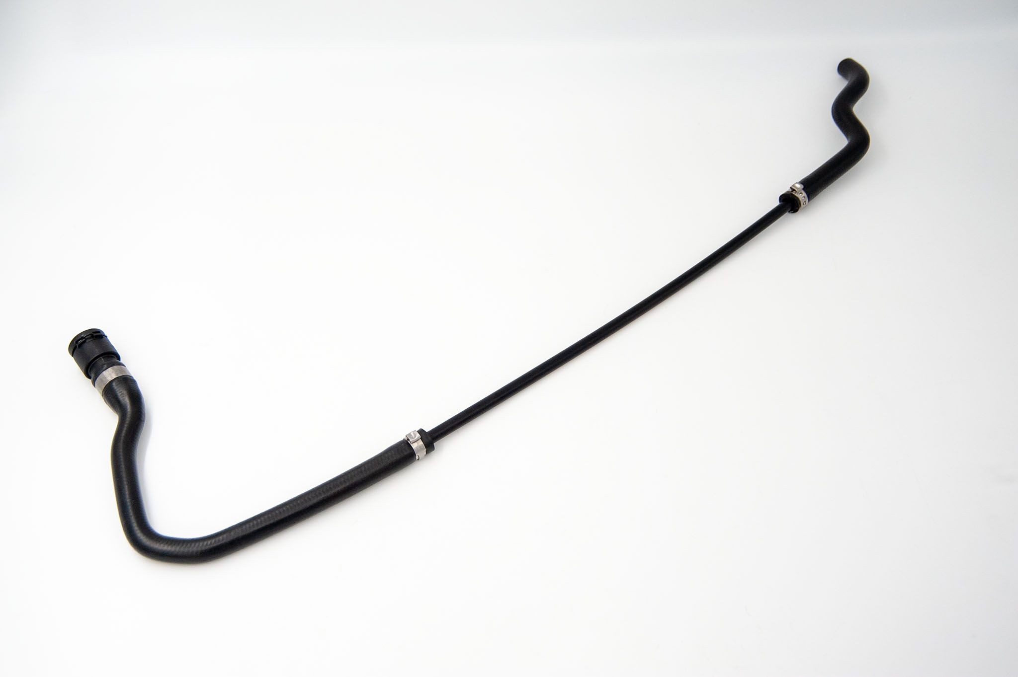 PREXAparts Radiatora cauruļvads P226135 Radiatora cauruļvads PREXAparts V50 P226135 lēti