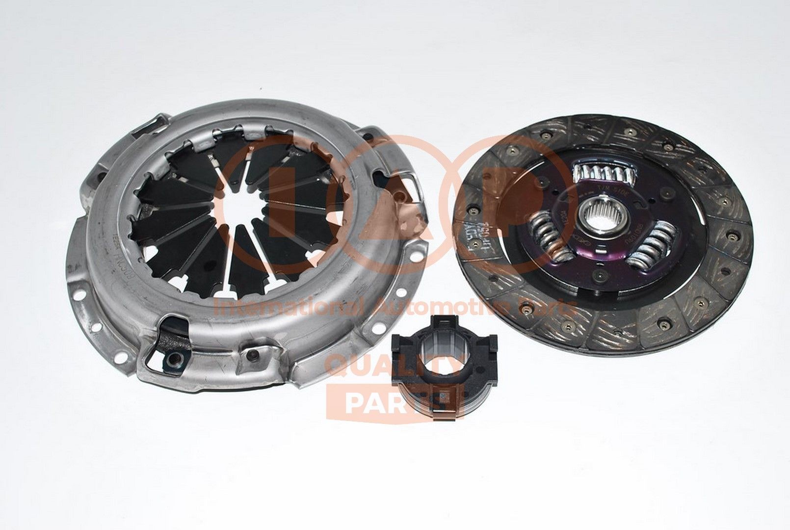 IAP QUALITY PARTS Kit d'embrayage 201-13164 Kit d'embrayage complet IAP QUALITY PARTS SPRINTER 201-13164 pas cher