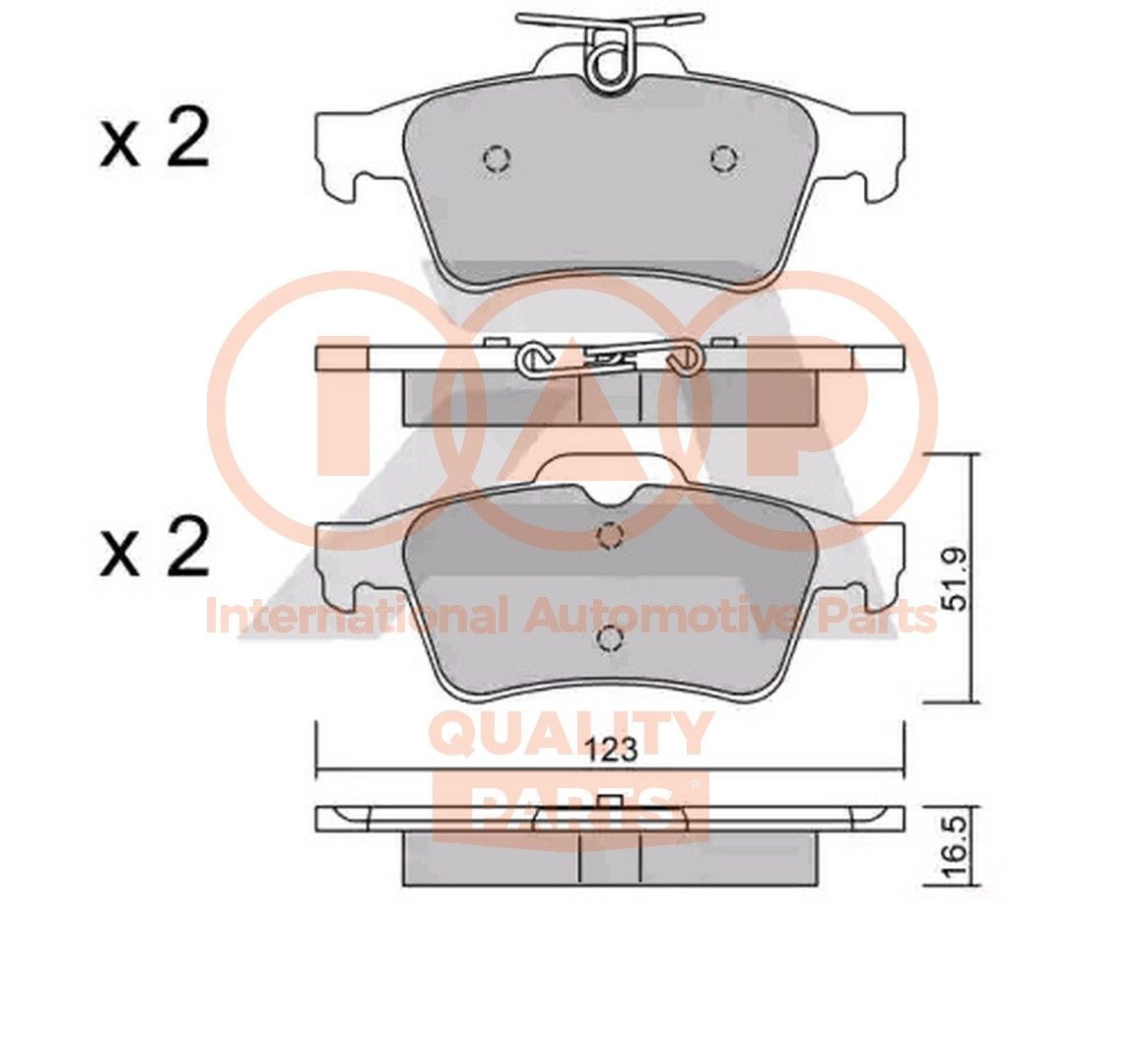 IAP QUALITY PARTS Bromsbelägg 704-11028P 704-11028P IAP QUALITY PARTS bromsbeläggsats Mazda MX-3