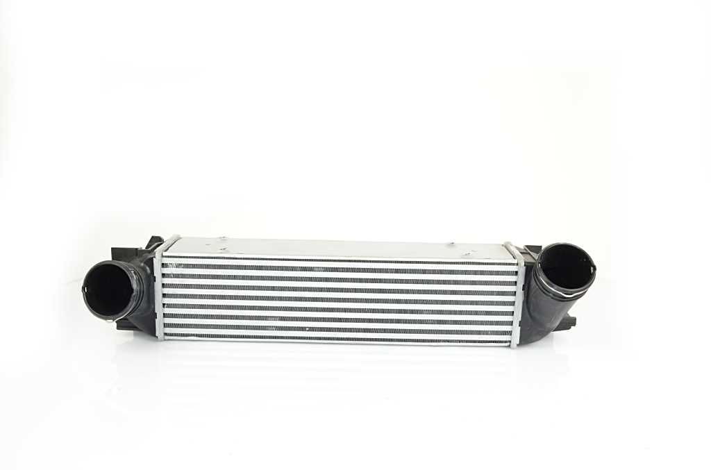 BSG Intercooler BSG 15-535-001 BSG 15-535-001 BSG laddluftkylare BMW 5-serie