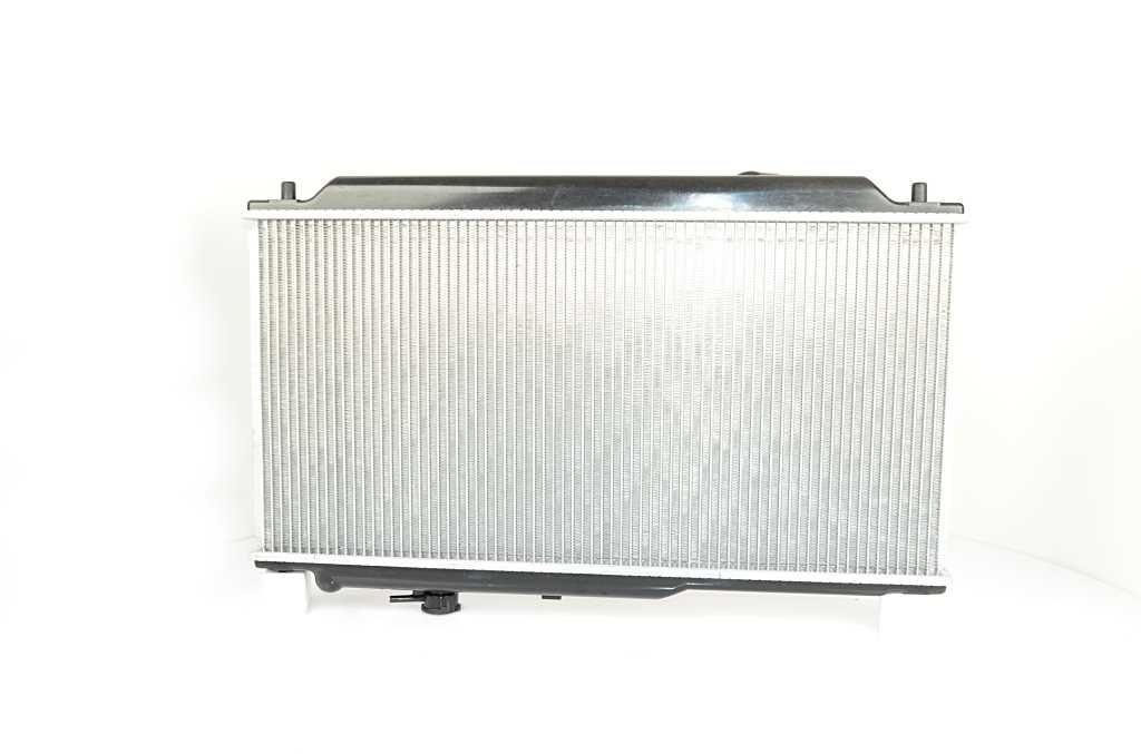 Radiatore motore BSG BSG 40-520-053 40520053 BSG BSG 40-520-053 Radiatore acqua Kia SHUMA 2014