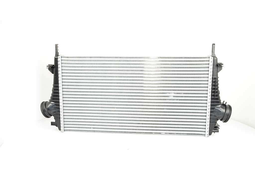 BSG Intercooler BSG 65-535-002 CHEVROLET intercooler för turbo BSG BSG 65-535-002