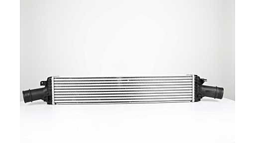 BSG Intercooler BSG 90-535-013 BSG 90-535-013 BSG intercooler PORSCHE