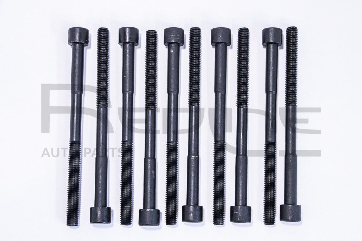 RED-LINE Cilinderkopbouten 00TO024 Cilinderkopboutenset MERCEDES-BENZ RED-LINE 00TO024