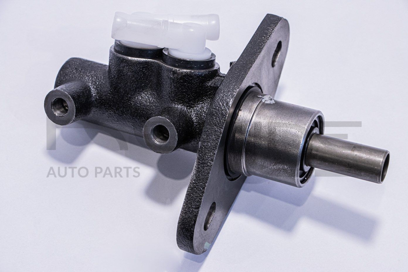 Hoofdremcilinder RED-LINE 09NI003 RED-LINE 09NI003 Hoofdrem, cilinder NISSAN TRADE 2001