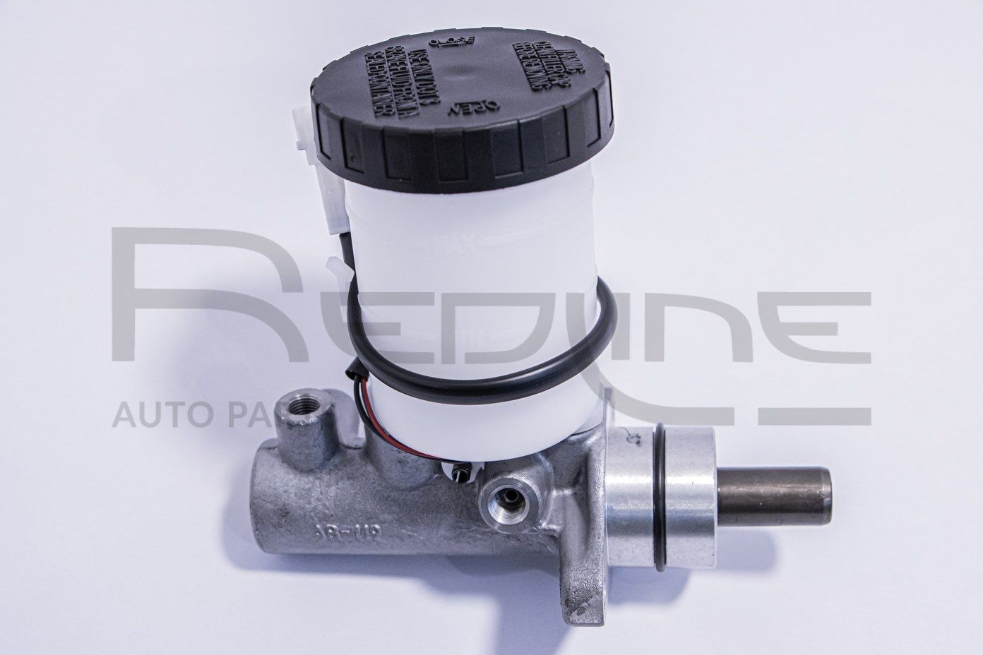 RED-LINE Galvenais bremžu cilindrs 09SZ012 RED-LINE 09SZ012 Galvenais bremžu cilindrs Suzuki Grand Vitara FT cena