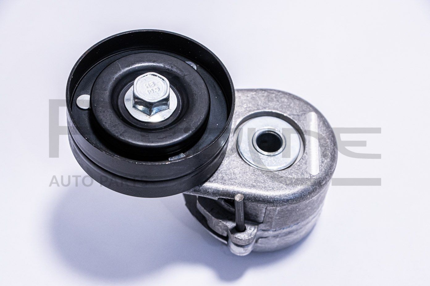 RED-LINE Tensor, correia trapezoidal estriada 13CH009 Tensor da correia RED-LINE CERATO 13CH009 baratos