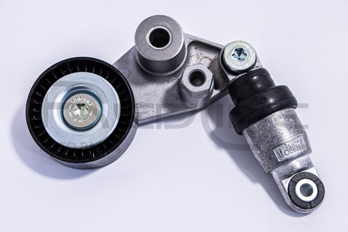 RED-LINE Tensor, correia trapezoidal estriada 13SS003 Tensor da correia de acessorios RED-LINE CERATO 13SS003 baratos