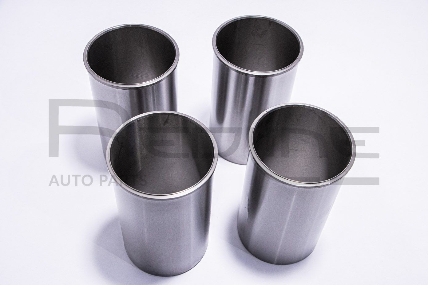 RED-LINE Cylinderforingssæt 19TO003 RED-LINE 19TO003 Toyota Corolla Compact Cylinderforing originale pris