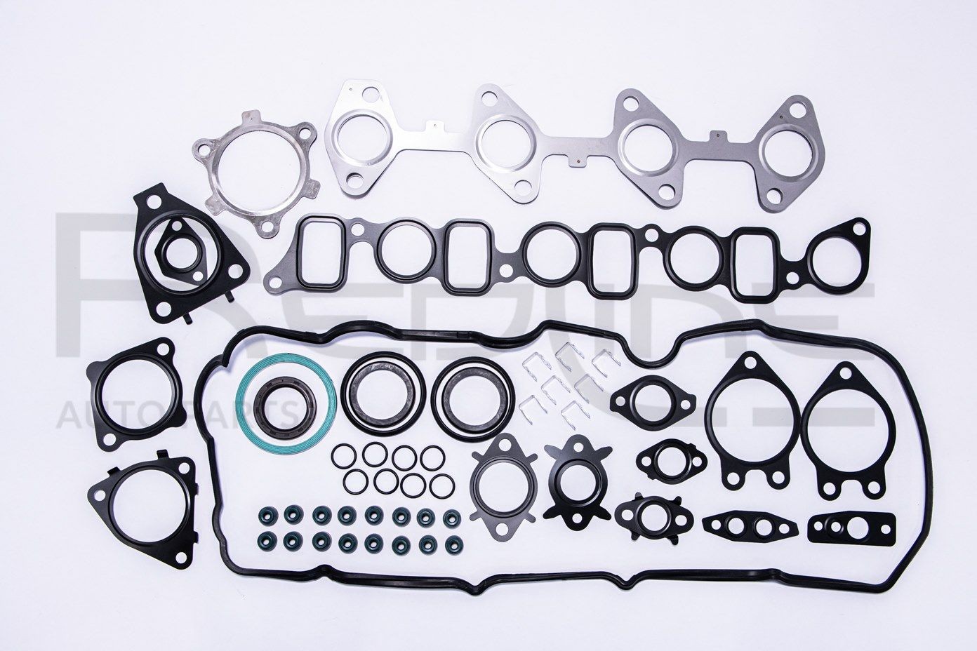 RED-LINE Tihendikomplekt, silindripea 32TO013 Tihendikomplekt silindripea RED-LINE LAND CRUISER 32TO013 odav