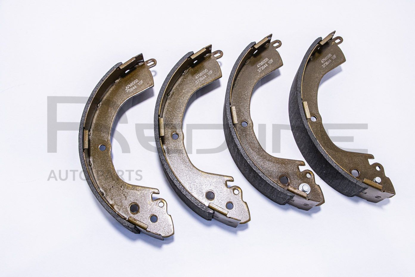 RED-LINE Jeu de mâchoires de frein 47MI000 47MI000 Mâchoires de frein RED-LINE JEEP WRANGLER