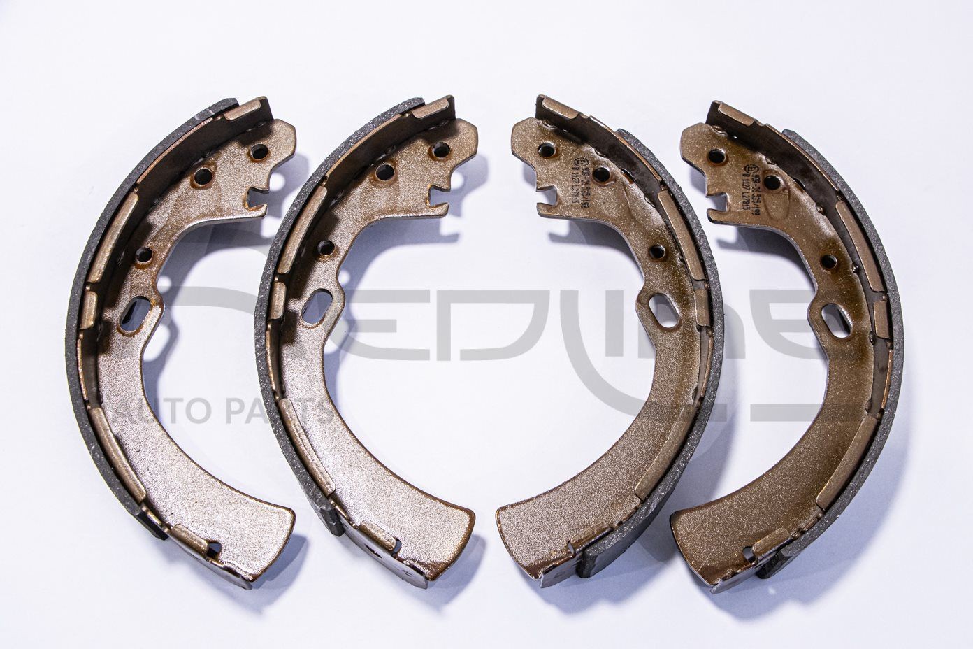 RED-LINE Bromsbacksats 47NI024 RED-LINE 47NI024 Bromsbackar Nissan Terrano WD21 original