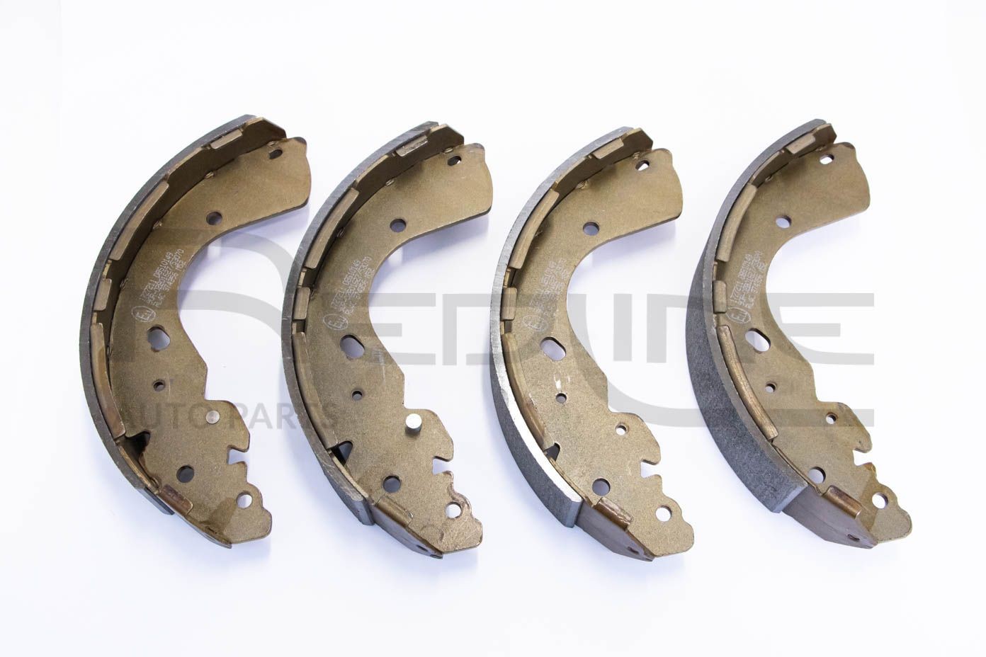 RED-LINE Jeu de mâchoires de frein 47NI026 Mâchoires de frein à tambour RED-LINE WRANGLER 47NI026 pas cher