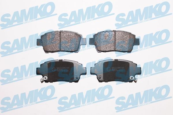 SAMKO Plaquettes de frein 5SP1003 SAMKO 5SP1003 Jeu de plaquettes de frein Toyota Corolla e11 Liftback pas cher