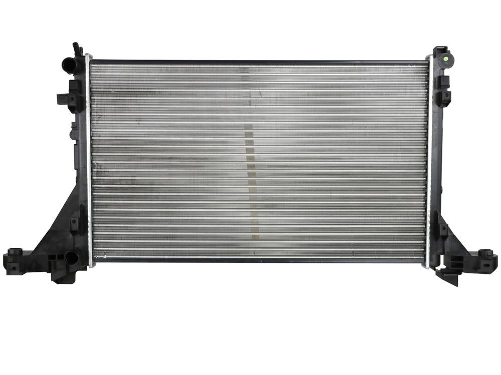 FAST Radiaator, mootorijahutus FT55211 Mootori jahutusradiaator FAST Mercedes-Benz VIANO FT55211