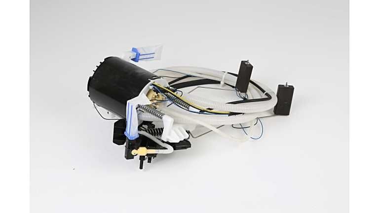 BSG Benzinszivattyú BSG 15-830-014 autó Benzin üzemanyag szivattyú BSG BSG 15-830-014 rendelés