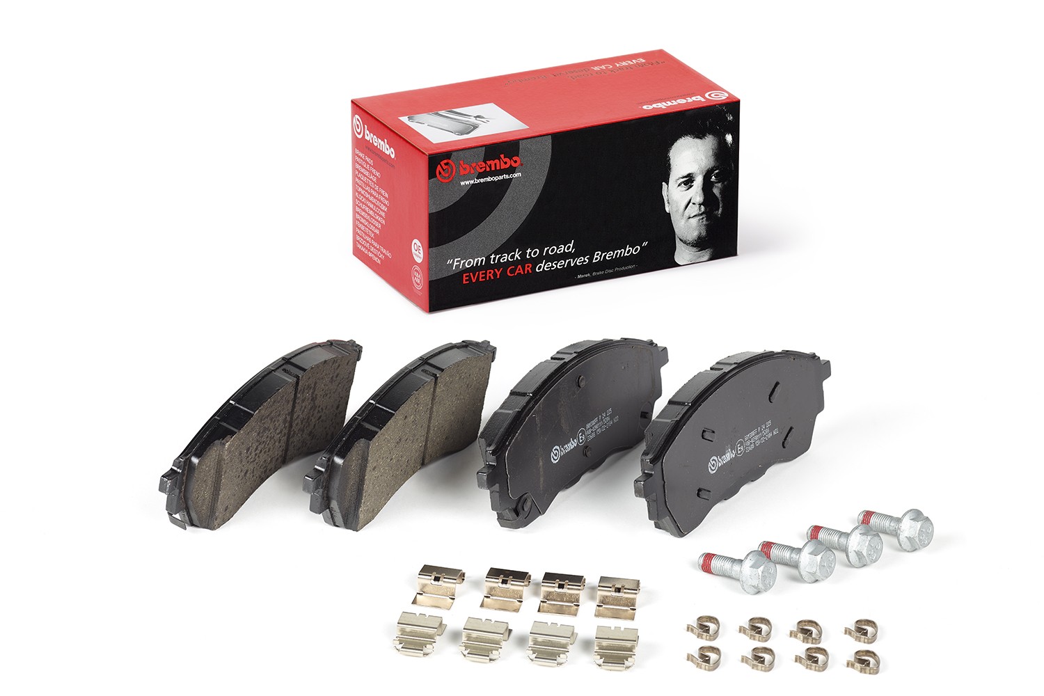 BREMBO Plaquettes de frein P 24 225 BREMBO P 24 225 Plaquettes de frein FORD USA Mustang Mk3 Coupe 2.3 106 CV 1993