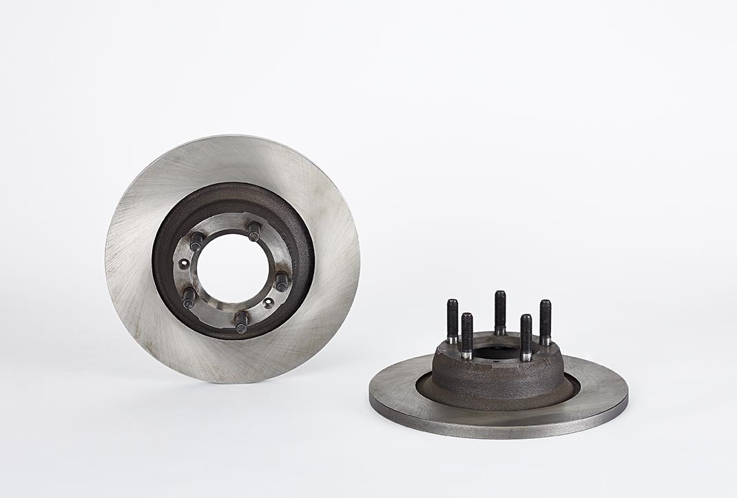 BREMBO Remschijf 08.4070.20 BREMBO 08.4070.20 Remschijf ALFA ROMEO 75 (162B) 2.0 TD (162.BD, 162.BG) 95 Pk 1991