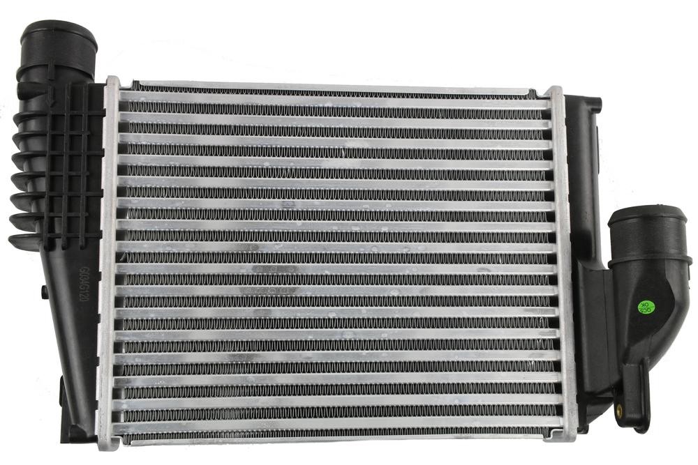 Intercooler FAST FT55588 FAST FT55588 costo Intercooler Opel VIVARO 2019