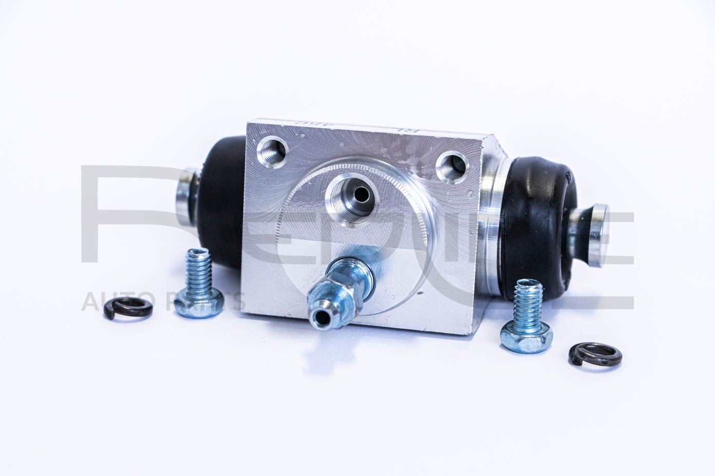 RED-LINE Wheel Brake Cylinder 10TO048 RED-LINE Brake drums and shoes 10TO048 evaluation