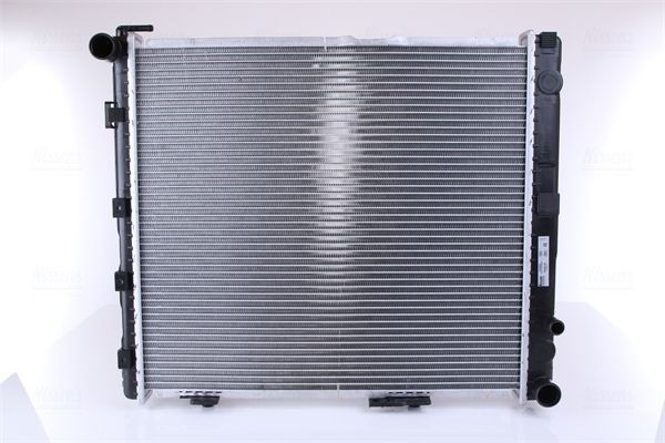 NISSENS Kylare 62696A NISSENS 62696A Kylare Mercedes S124