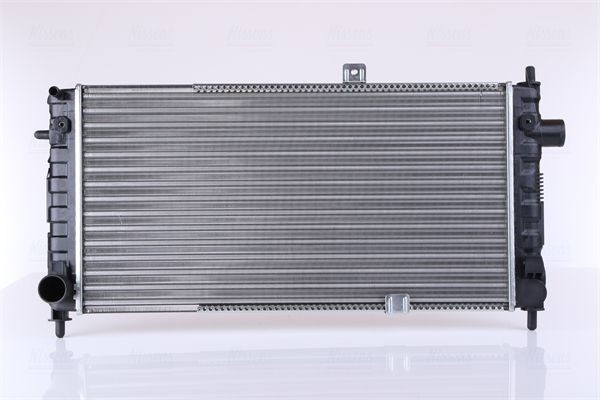 NISSENS Radiateur du moteur 63241 NISSENS 63241 Radiateur d'eau Nissan NV200 pas cher