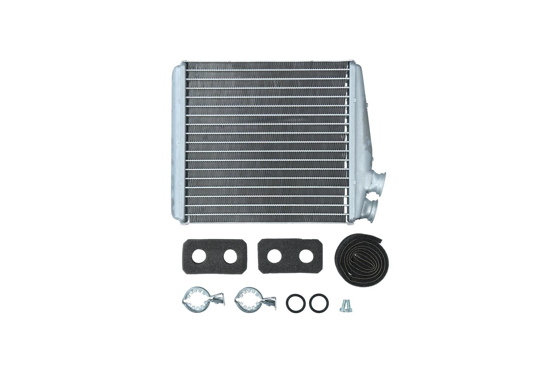 Scambiatore calore per riscaldamento abitacolo KAMOKA 7760052 KAMOKA 7760052 Radiatore riscaldamento abitacolo VOLVO XC60 2012