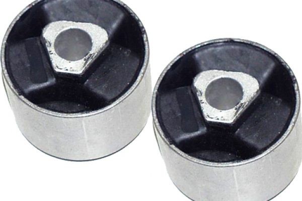 MAPCO Remondikomplekt, Roolimine 33637/2 MAPCO 33637/2 Õõtshoova puks BMW E28 hind