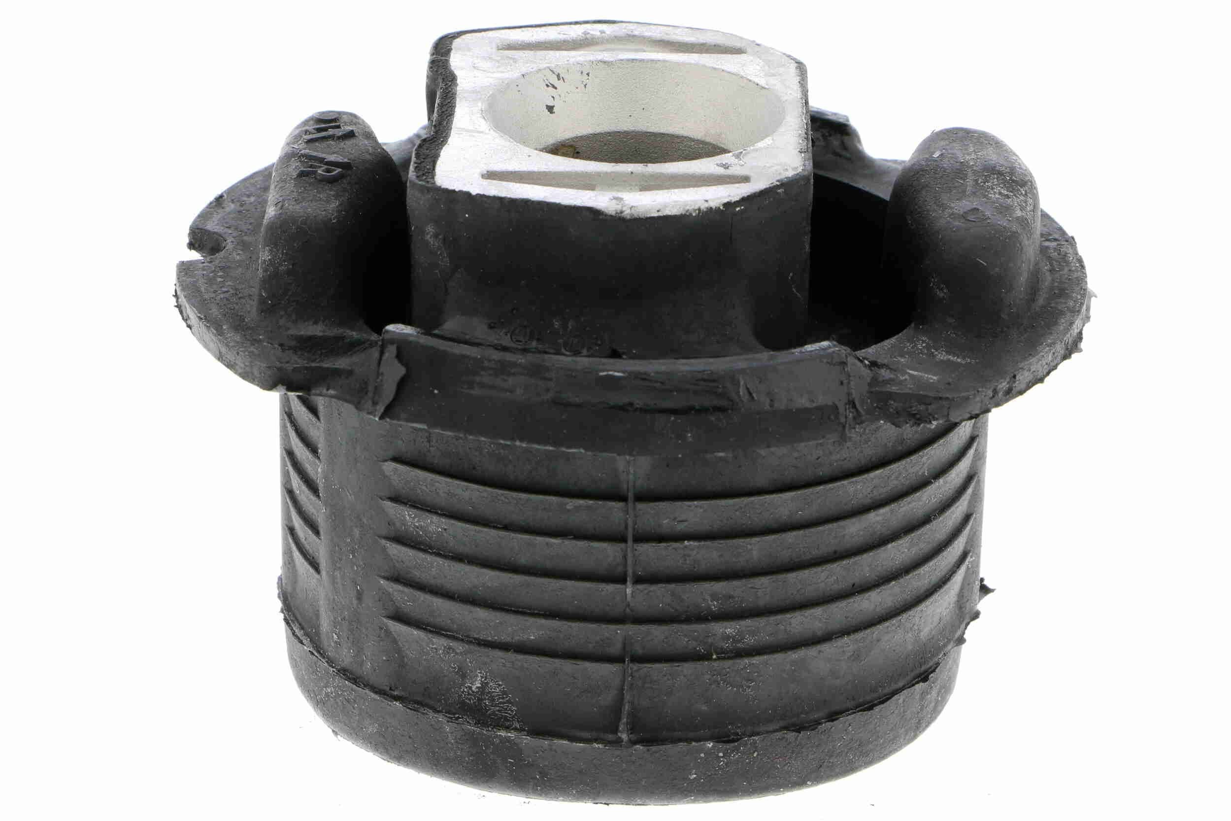 VAICO Kinnitus, sillatala V30-7363 V30-7363 Kinnitus sillatala VAICO MERCEDES-BENZ 123. Seeria