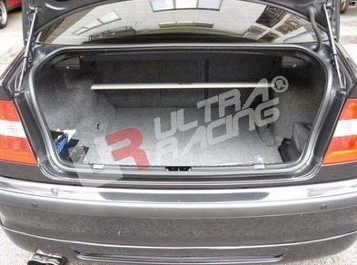 Ultra Racing Barre per montanti UR-RE2-177 Ultra Racing UR-RE2-177 Barre per montanti BMW 3 Coupe (E46) 330 Ci 228 CV 2000