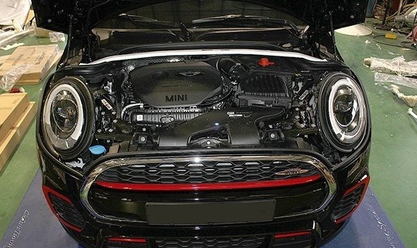 Ultra Racing Μπάρες θόλων UR-TW2-3051 Ultra Racing UR-TW2-3051 Μπάρα θόλων Nissan Almera 2 N16 τιμες