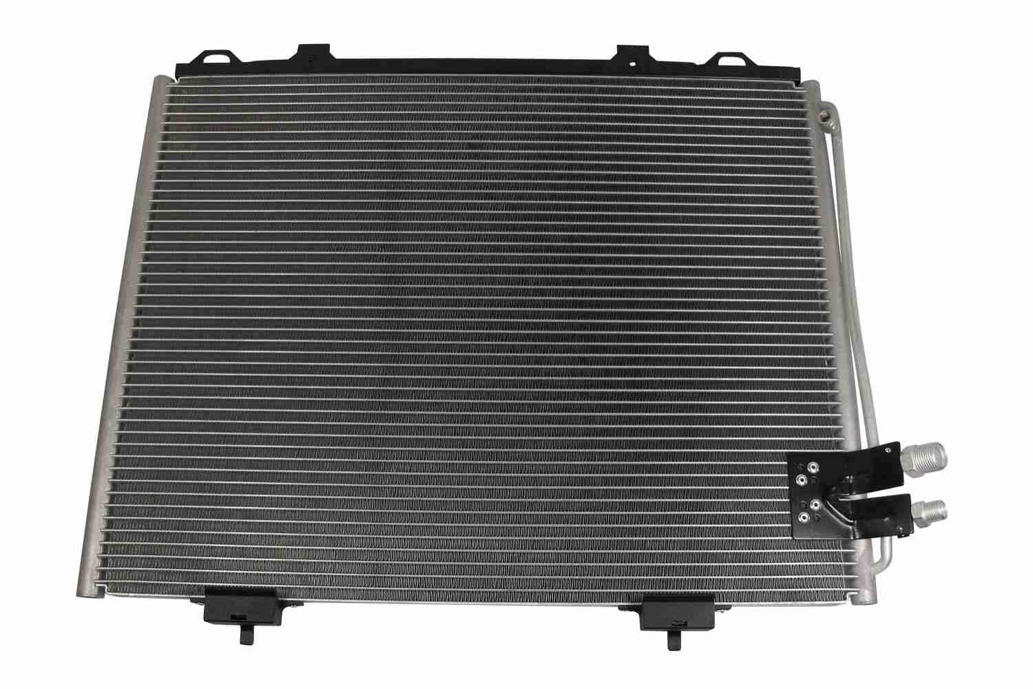 VEMO Kondensator, klimaanlæg V30-62-1011 AC kondensator VEMO Hyundai VELOSTER Original Quality V30-62-1011