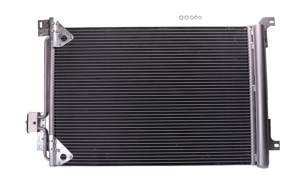 BOSCH Condensatore climatizzatore 1 986 AD2 128 BOSCH 1986AD2128 Condensatore aria condizionata Dacia SANDERO originali