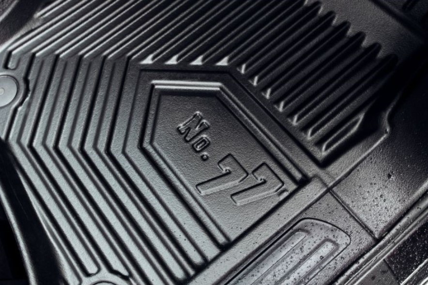 FROGUM Tapetes para carros TPE (elastómero termoplástico), à frente e atrás, Quantidade: 4, preto, à medida FROGUM 77430778 Tapetes para carros TPE (elastómero termoplástico), à frente e atrás, Quantidade: 4, preto, à medida acessórios BMW 5 Sedan (G60) 520 i Mild-Hybrid 181 cv