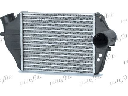 FRIGAIR Välijäähdytin 0704.3107 0704.3107 FRIGAIR Välijäähdytin FIAT