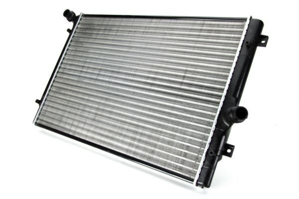 Radiator, motorkjøling THERMOTEC D7W035TT THERMOTEC D7W035TT Radiator motor SEAT ALTEA 2009