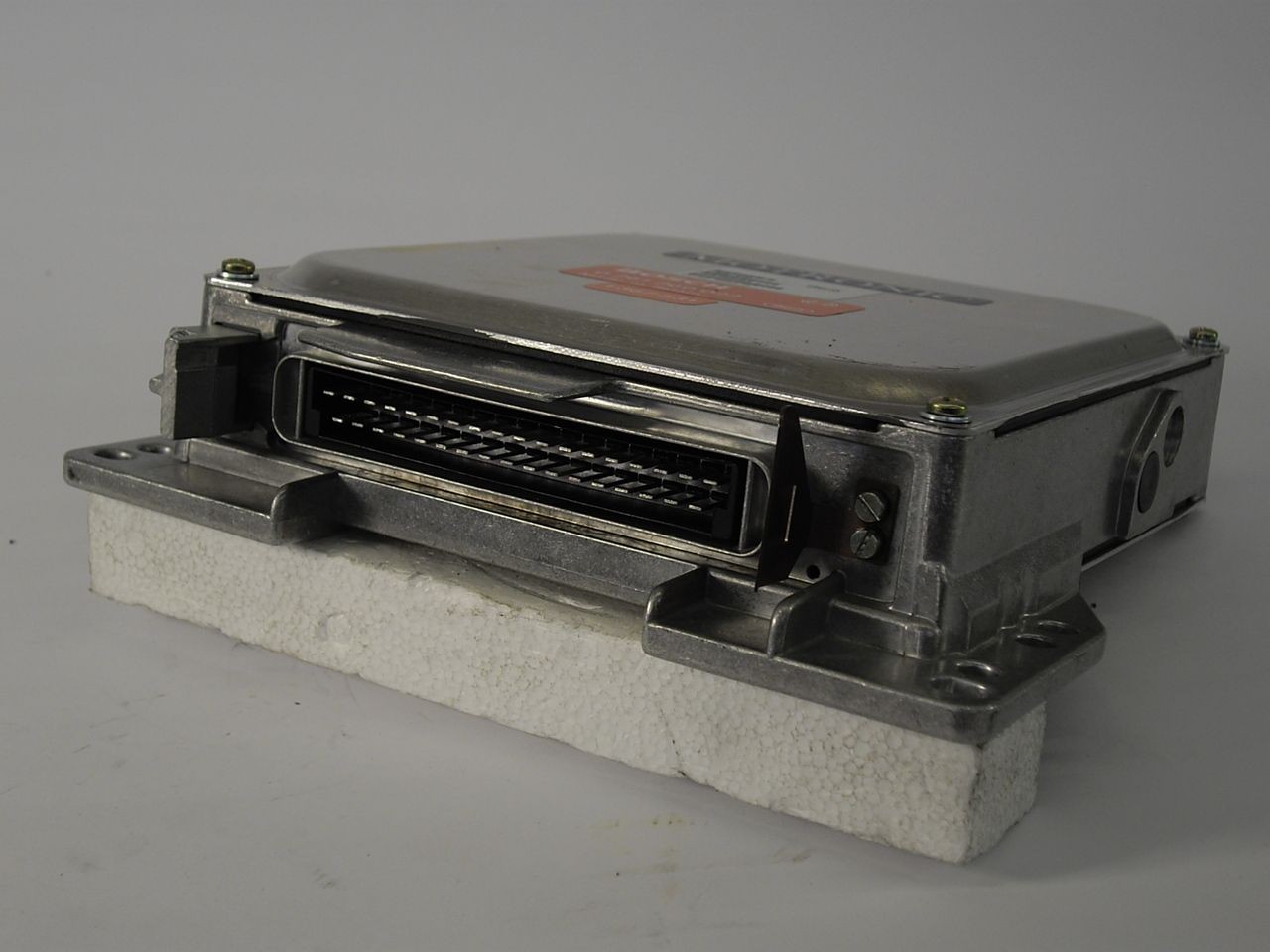 BOSCH Styreapparat, brennstoff innsprøytning 0 261 200 022 BOSCH 0 261 200 022 originale Styreapparat, motormanagement Volvo 740 Stasjonsvogn hva koster