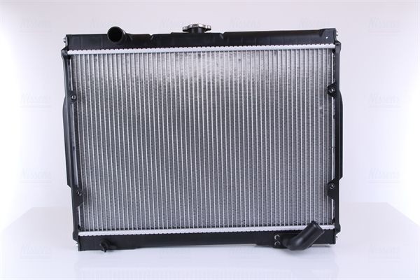 NISSENS Radiatore motore 68156 NISSENS 68156 Radiatore Volvo 460 L costo